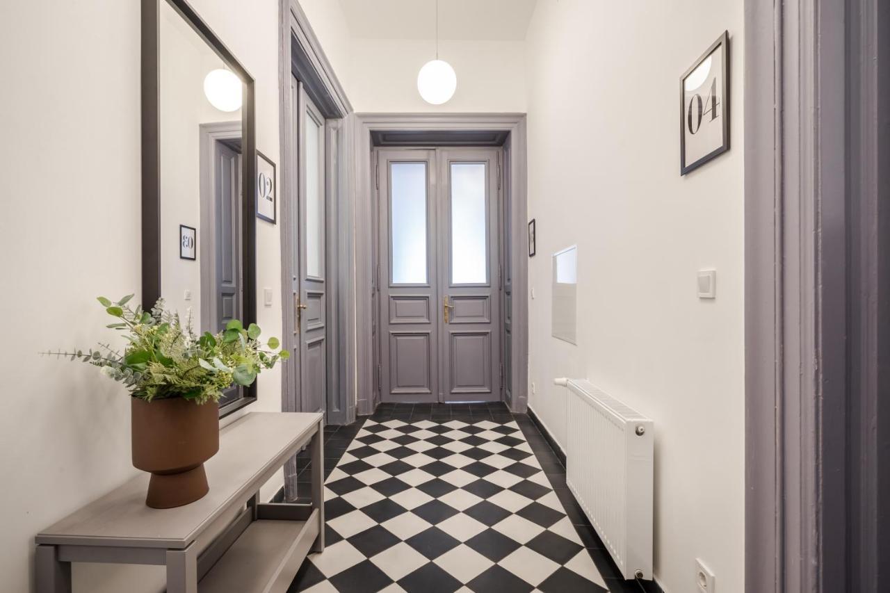 E32 - Oktogon Panorama Suite - Best Location - By Bqa Budapest Exterior photo