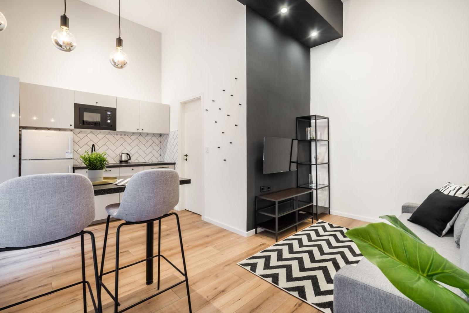 E32 - Oktogon Panorama Suite - Best Location - By Bqa Budapest Room photo