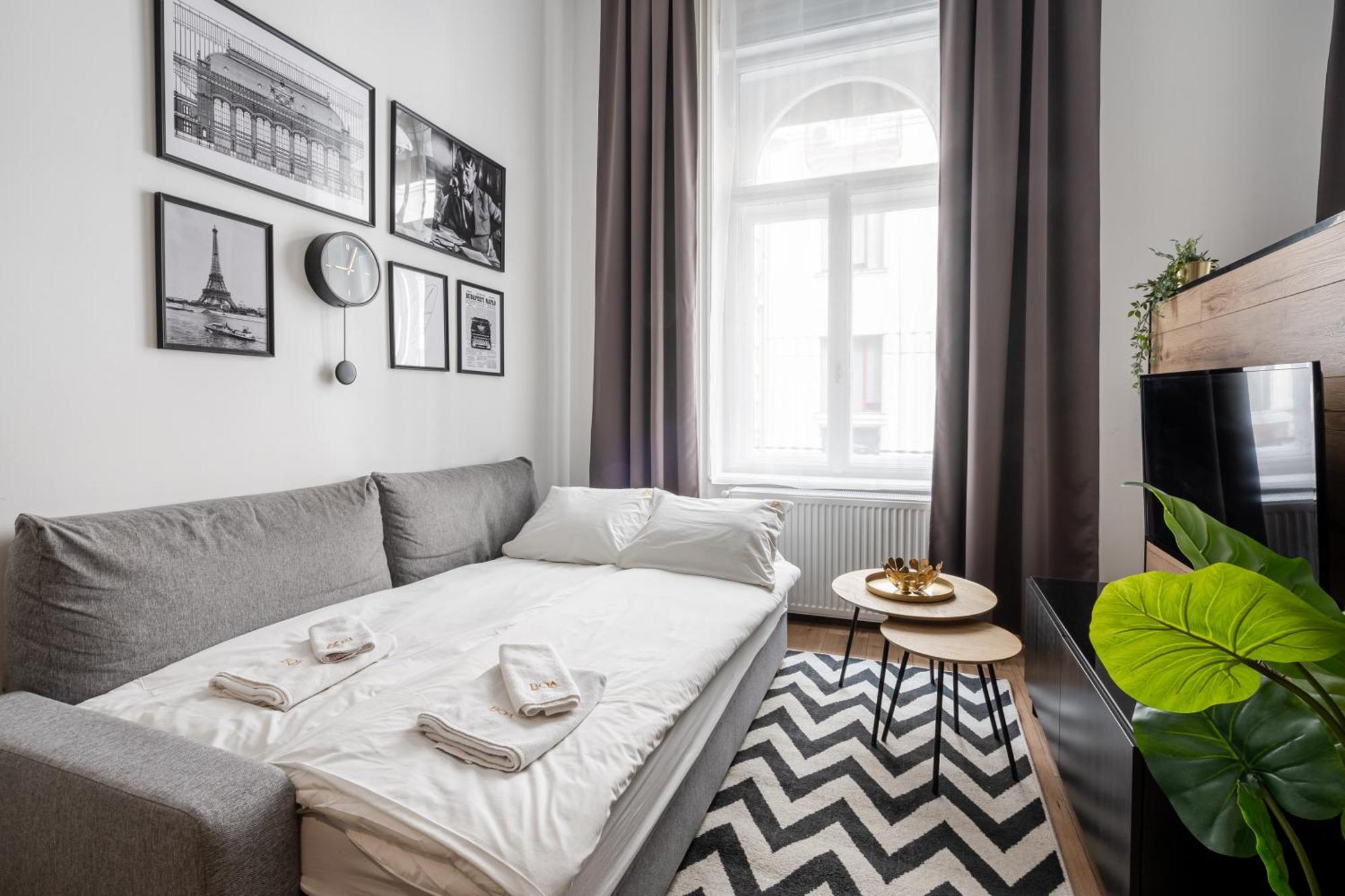 E32 - Oktogon Panorama Suite - Best Location - By Bqa Budapest Room photo
